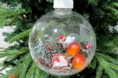 084 Novogodišnje kugle